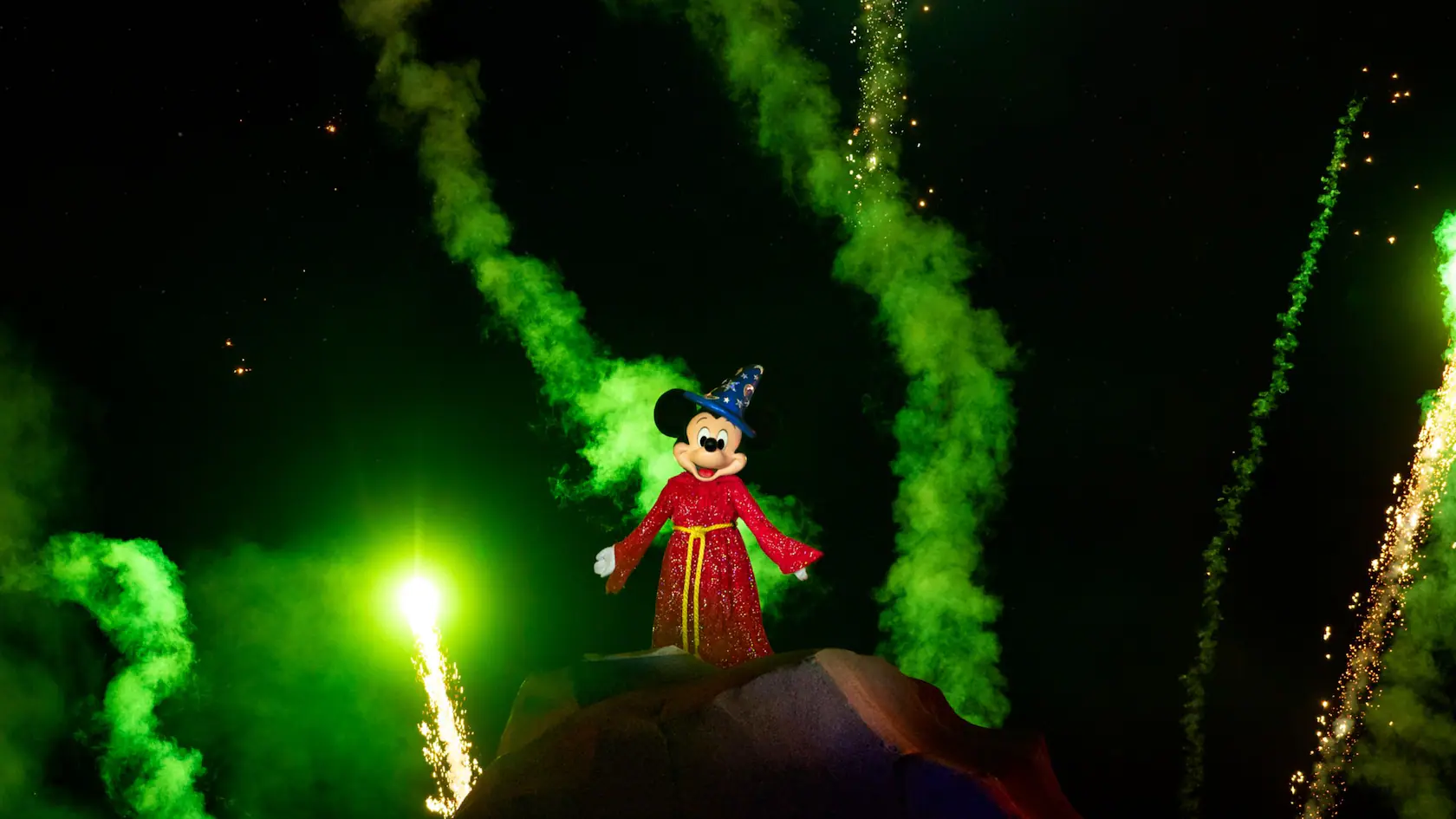 This New Sorcerer Mickey Apparel Couldn’t Be Shinier! Post Image
