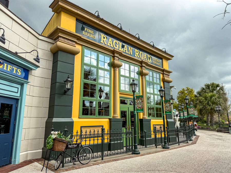 New Summer Lovin’ Menu Arrives at Raglan Road in Disney Springs! Post Image