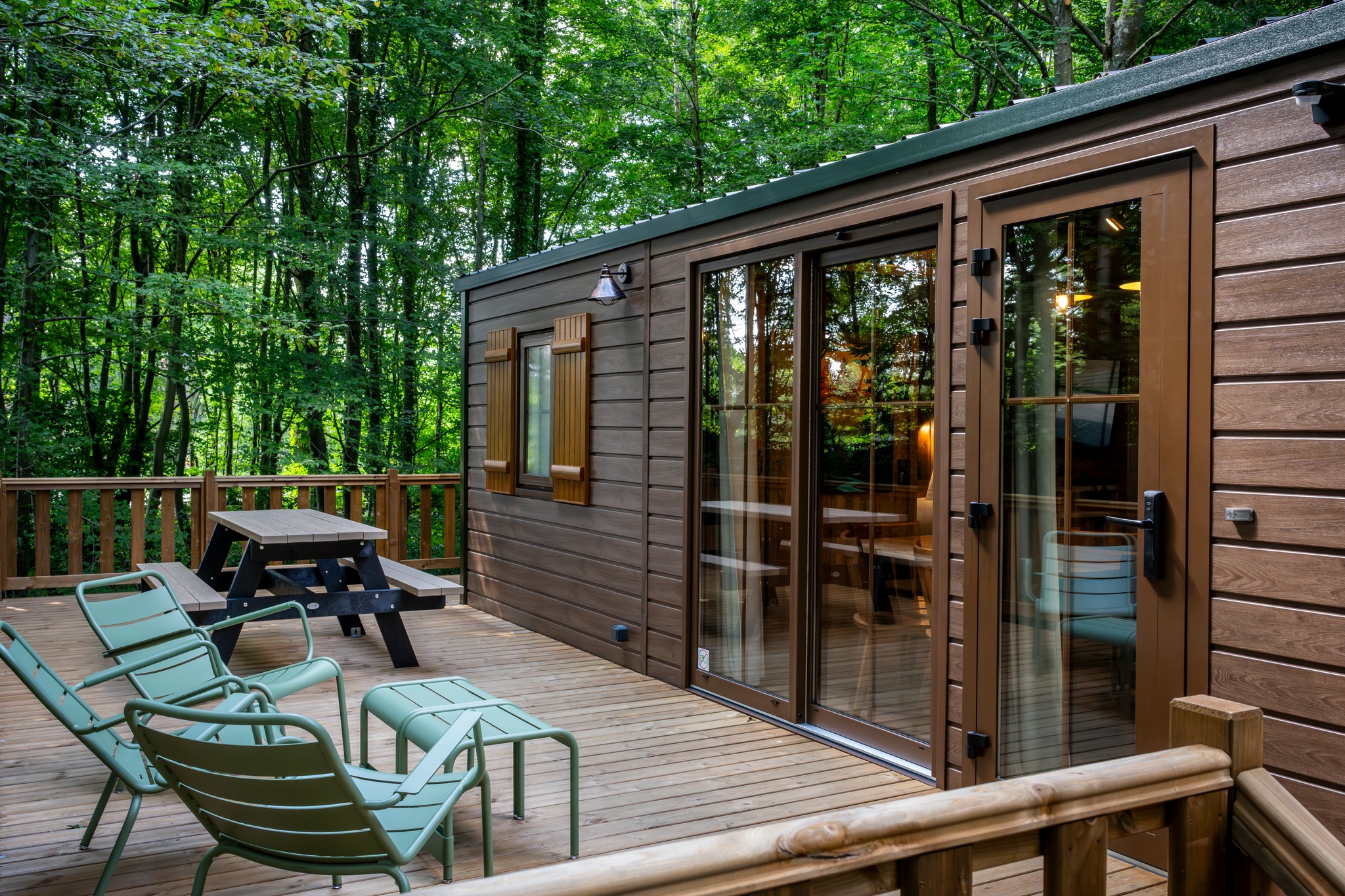 Brand New Cabin Accommodation Soon to Arrive at Disneyland Paris Post Image