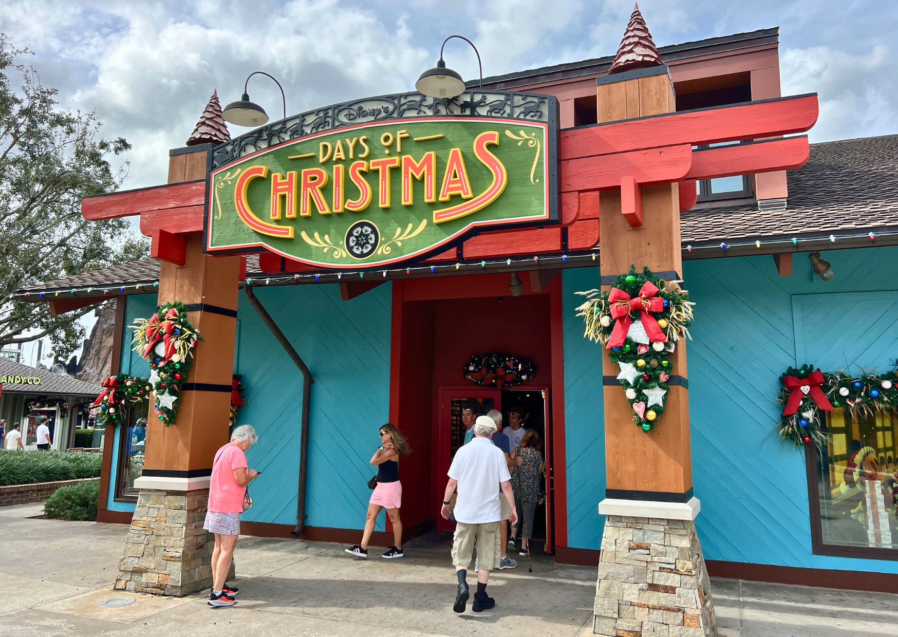 Guests Can Send a Letter to Santa Early as Disney Springs Celebrates Christmas in July Post Image