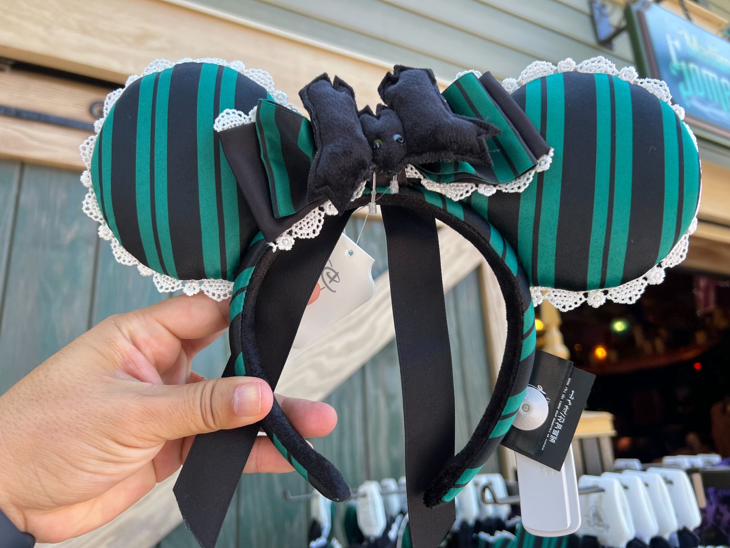 New Haunted Mansion Ears Materialize in Disneyland! Post Image