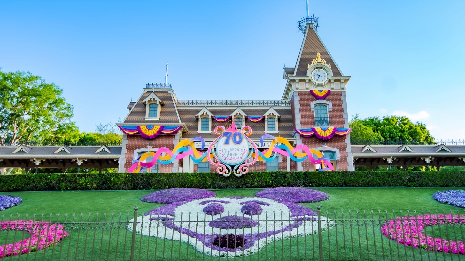 Downtown Disney Has 70th Celebration Stick Balloons! Post Image