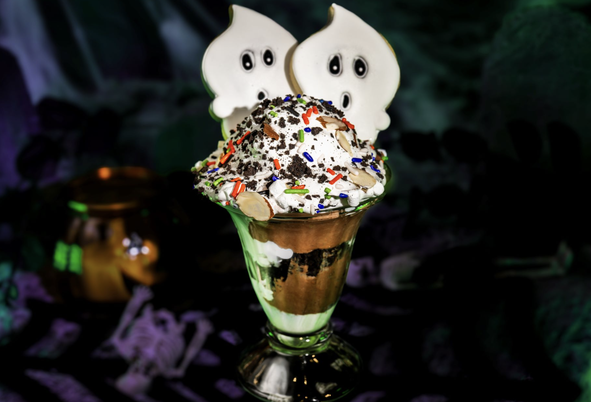 Spook-tacular Halloween Pins Have Materialized on the Disney Store Website! Post Image