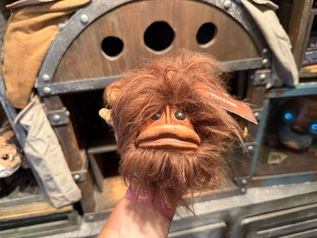 NEW Star Wars Pins &amp; More Land in Galaxy’s Edge Post Image