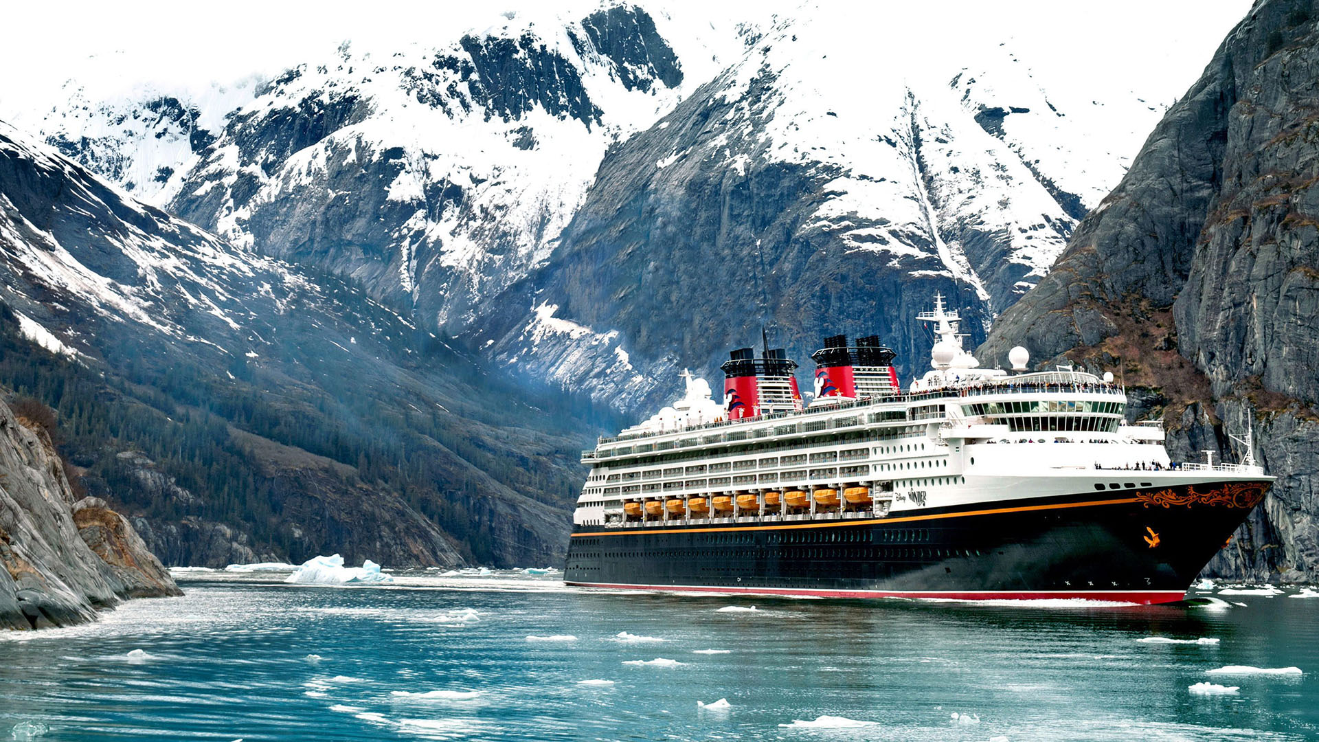 Michael Bublé Explores Alaska Aboard the Disney Wonder Post Image