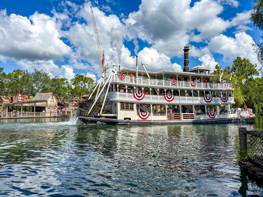 It’s Your LAST CHANCE to Ride the Liberty Belle and Visit Tom Sawyer Island! Post Image
