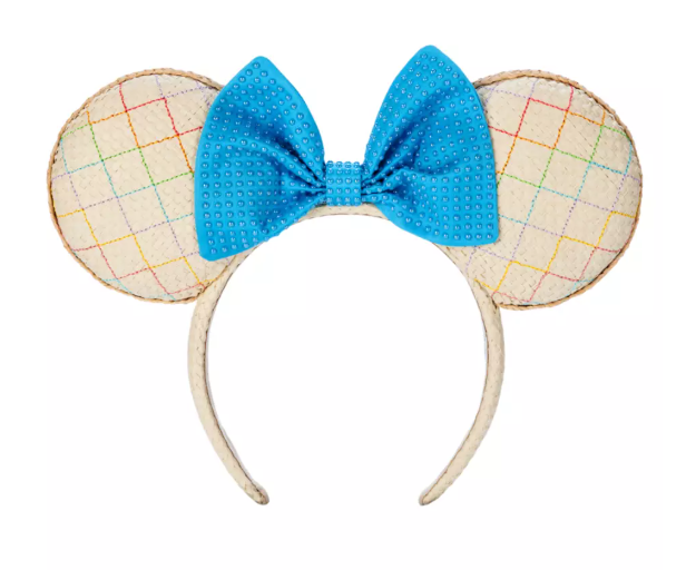 7 Ways to Store and Display Your Minnie Ear Collection Post Image