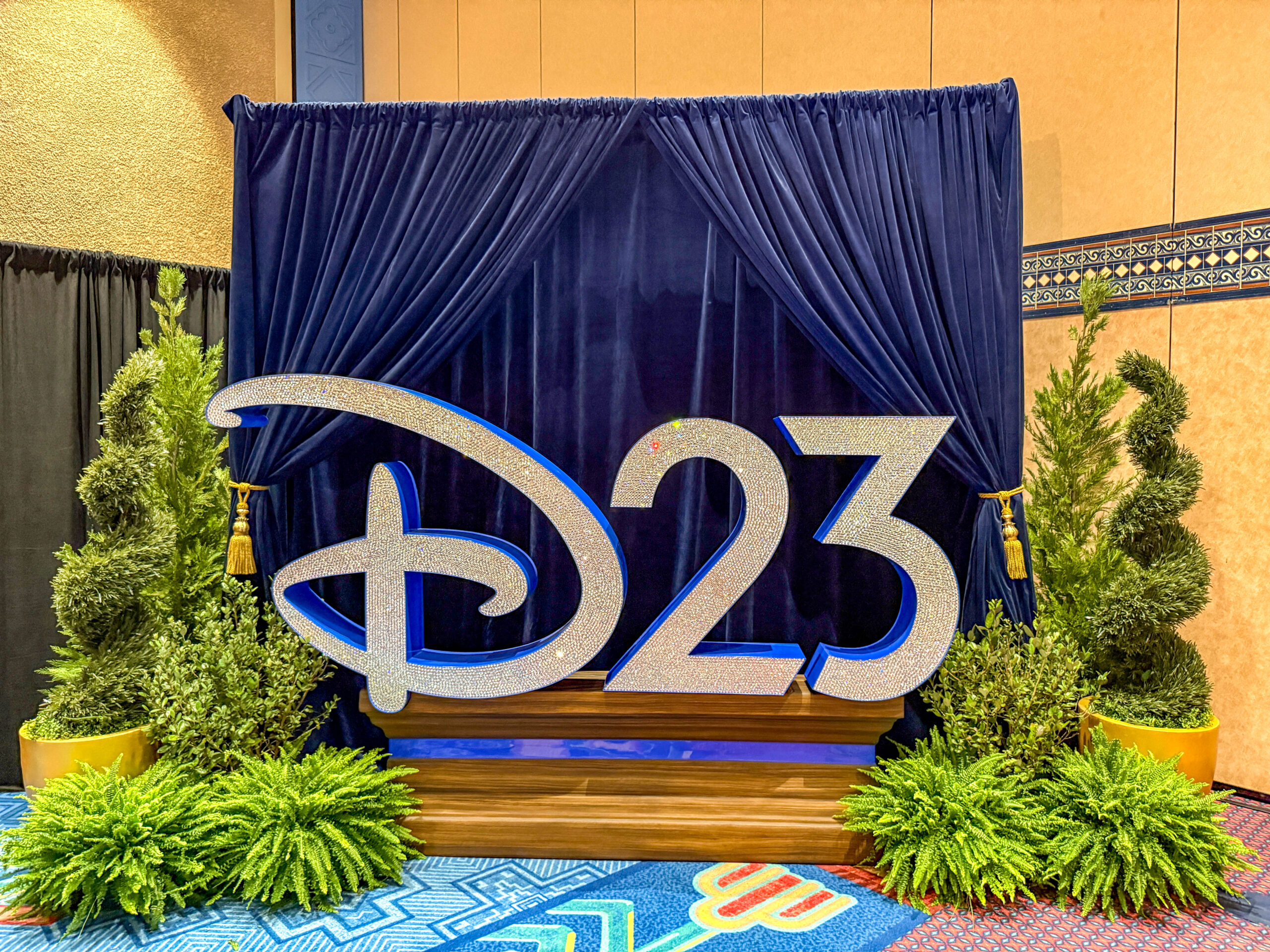 PHOTOS: New Souvenirs Are Coming to Disney Parks and Disney Cruise Line Post Image