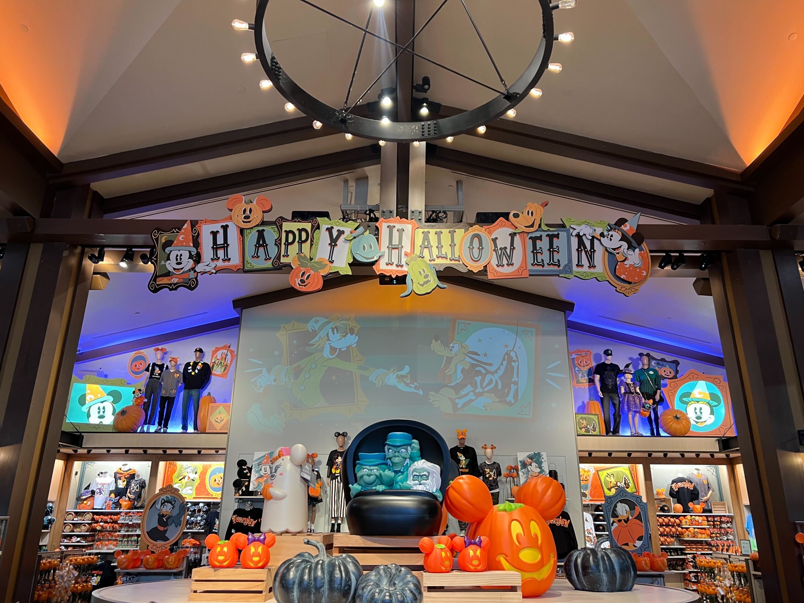 Oogie Boogie and Villain Sets Have Returned to Disney California Adventure! Post Image