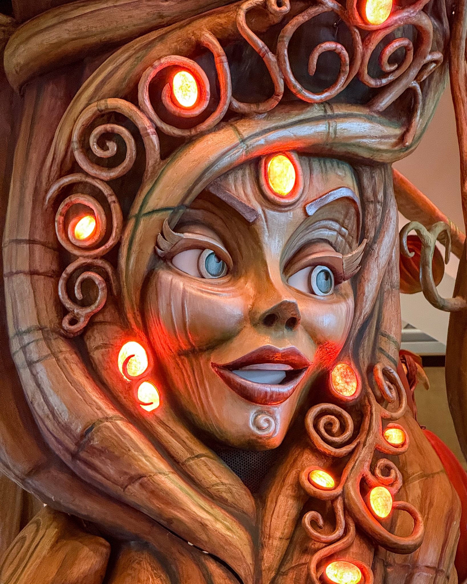 Meet Ginger: Disney Treasure’s New Halloween Tree Post Image