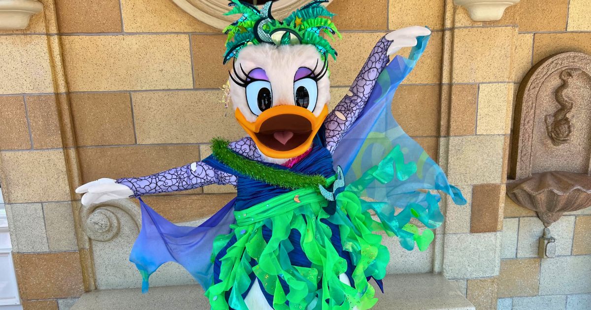 Another Rebecca Hook Jewelry Trunk Show Arrives at Disneyland Next Month! Post Image