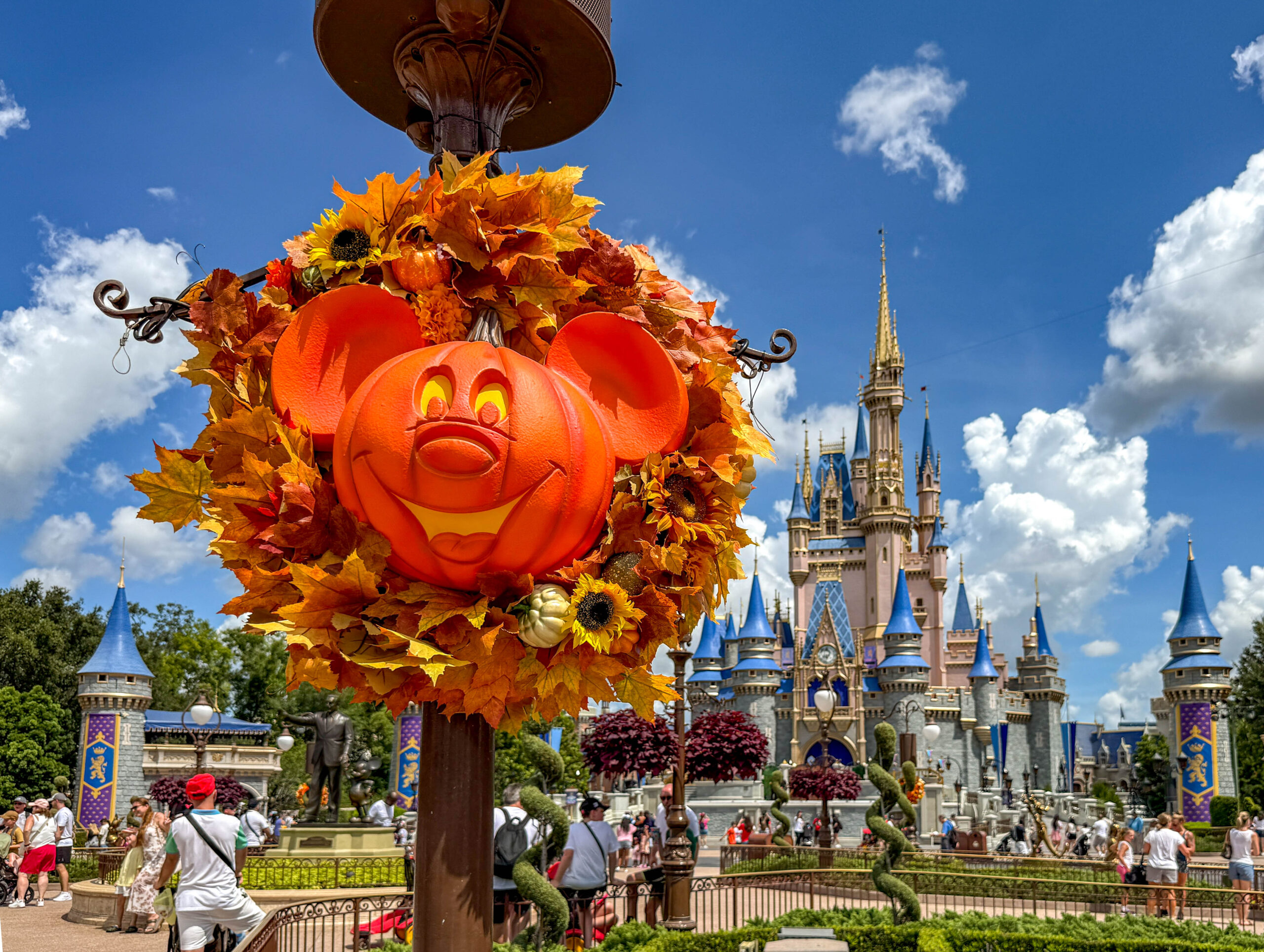 Build Your Own Arribas Brothers Halloween Tree in Disney Springs! Post Image