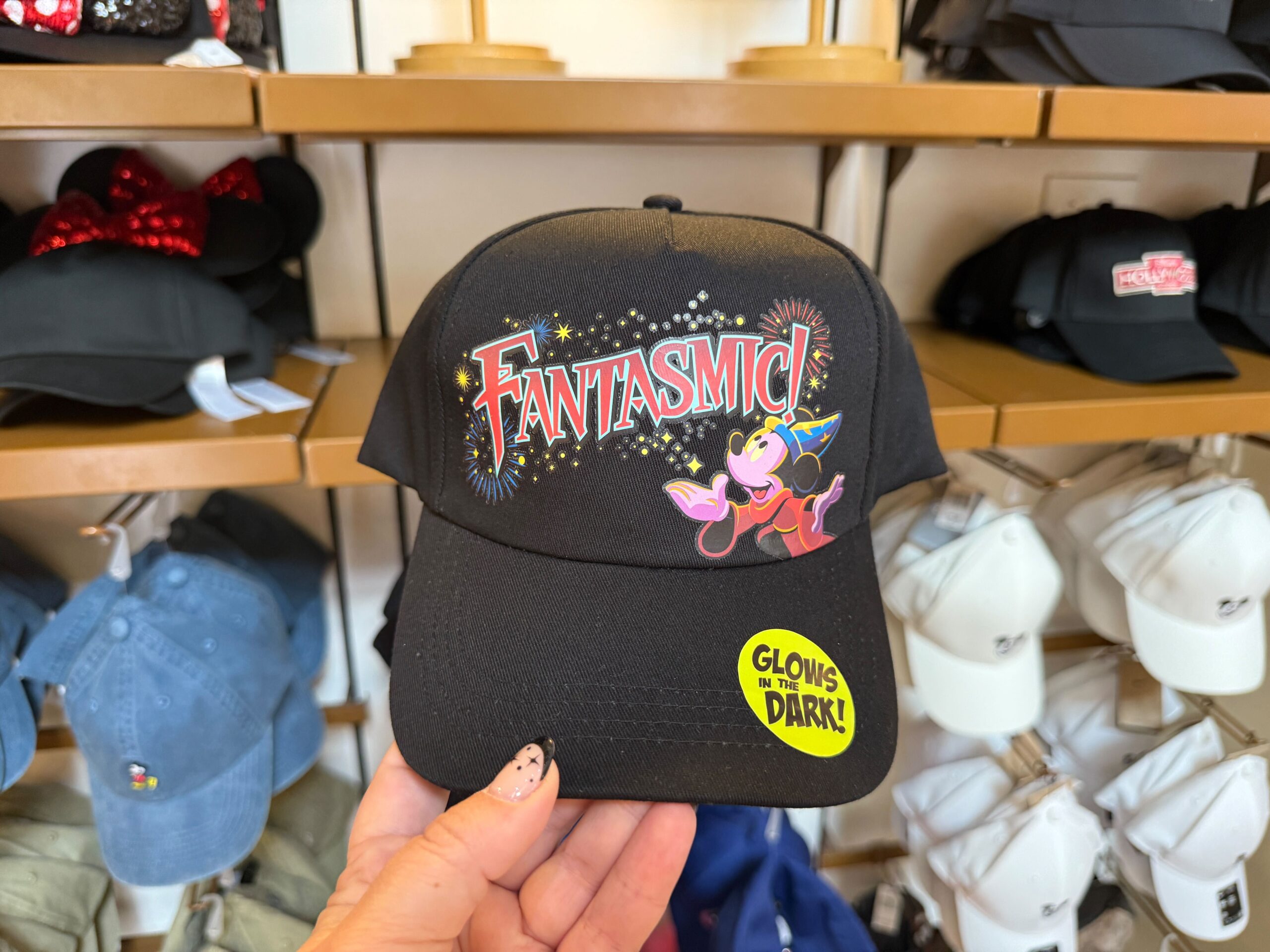 We’re R2-D2 Screaming for Droid Depot’s NEW Water Bottle! Post Image