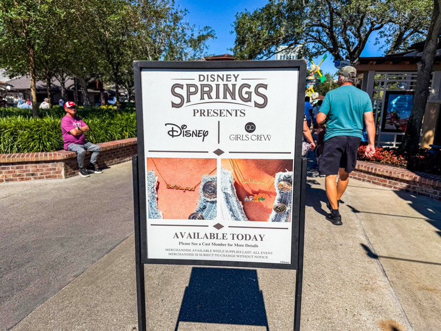 Check Out the NEW Girls Crew Disney Parks Jewelry Trunk Show in Disney World! Post Image