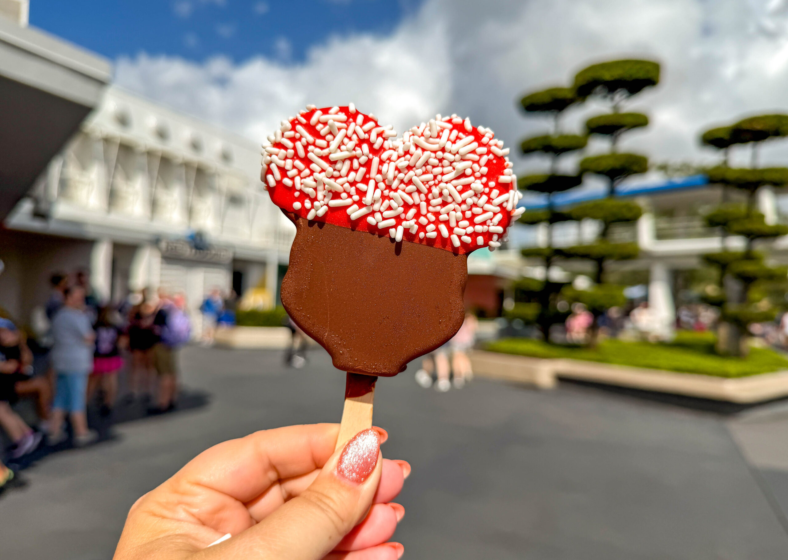 We’re Calling It—Magic Kingdom’s Lemon Pepper-Parm Chicken Strips Are Supreme! Post Image