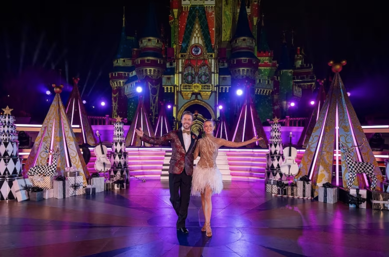 ‘The Wonderful World of Disney: Holiday Spectacular’ Will Bring Christmas at the Disney Parks to ABC Post Image