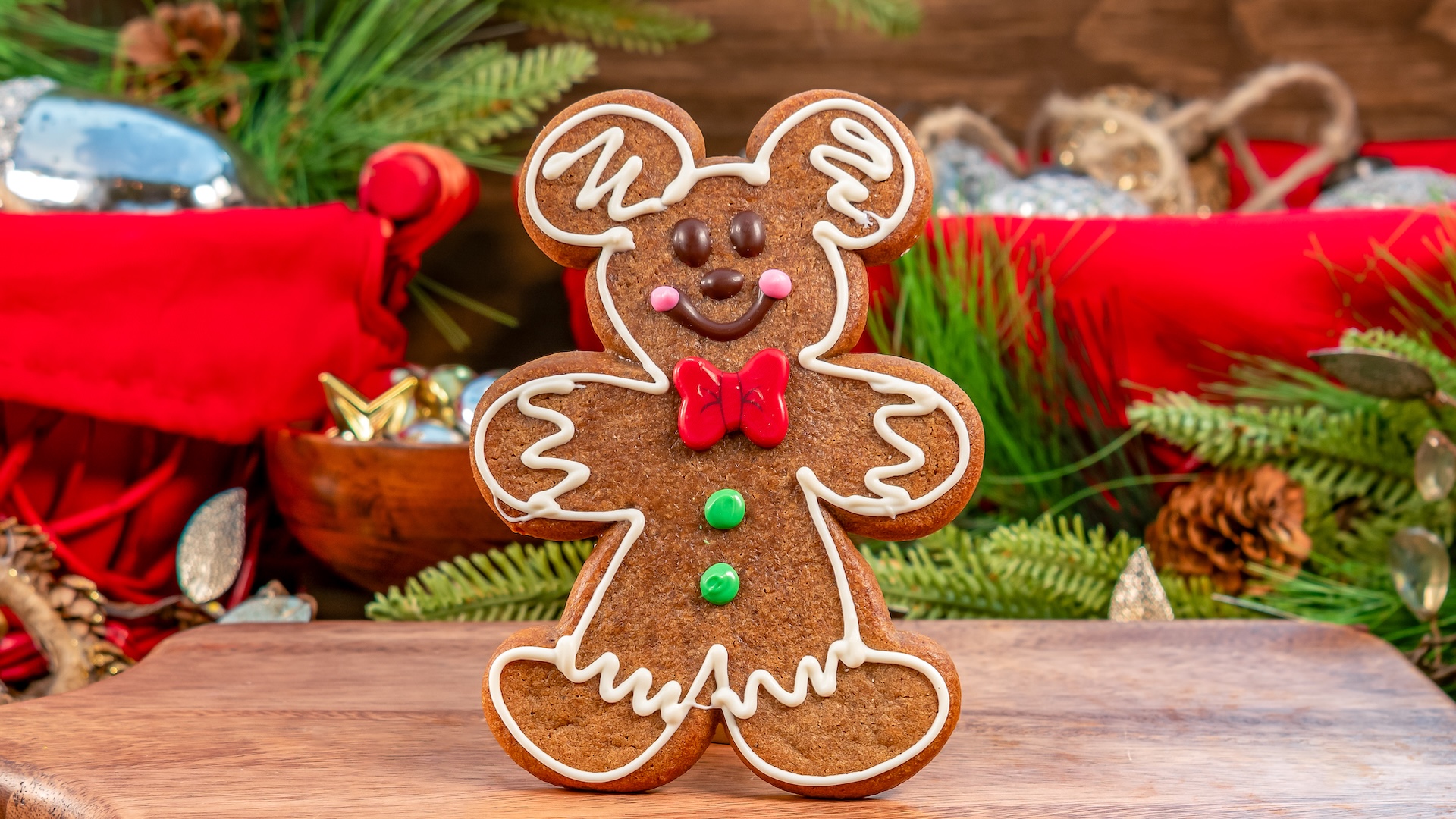 All the Gingerbread Offerings at Disneyland Resort! Post Image