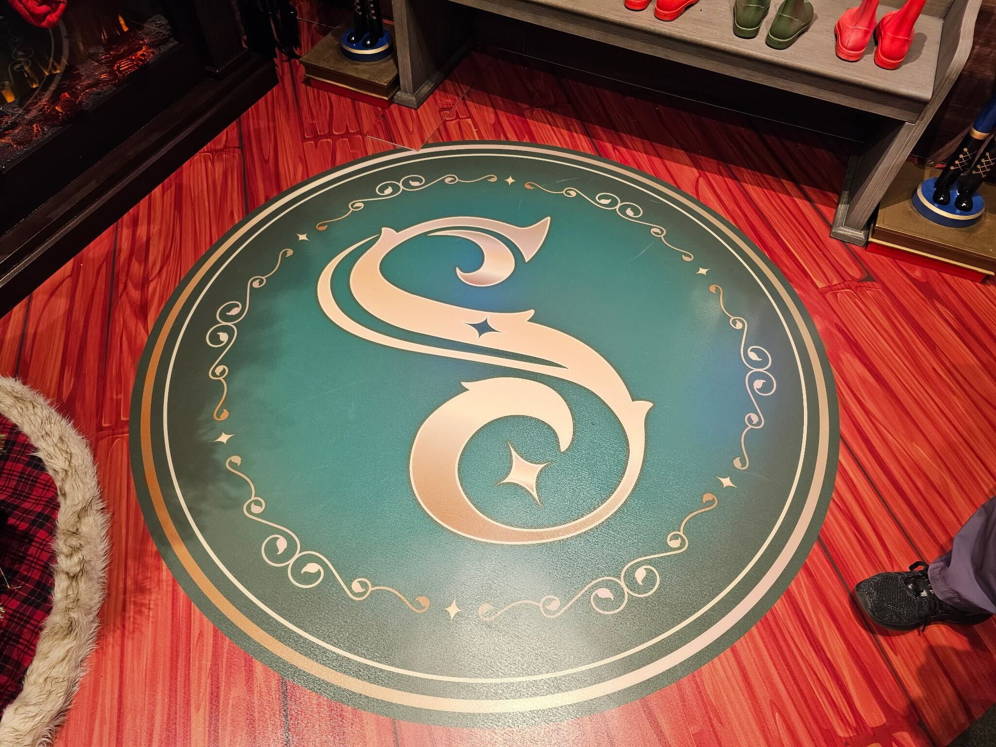 PHOTOS: We Met Santa at Disney Springs! Post Image