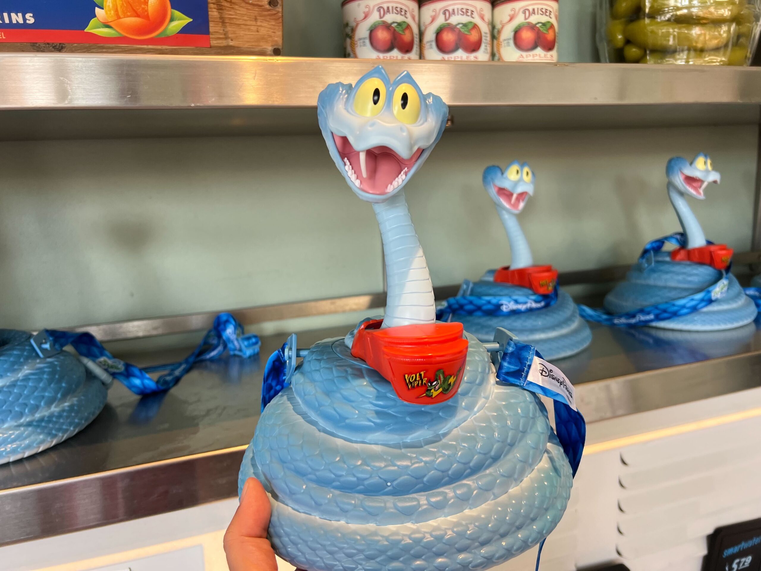 Check Out the Magic Key and DVC Freebies at DCA’s Golden Vine House! Post Image