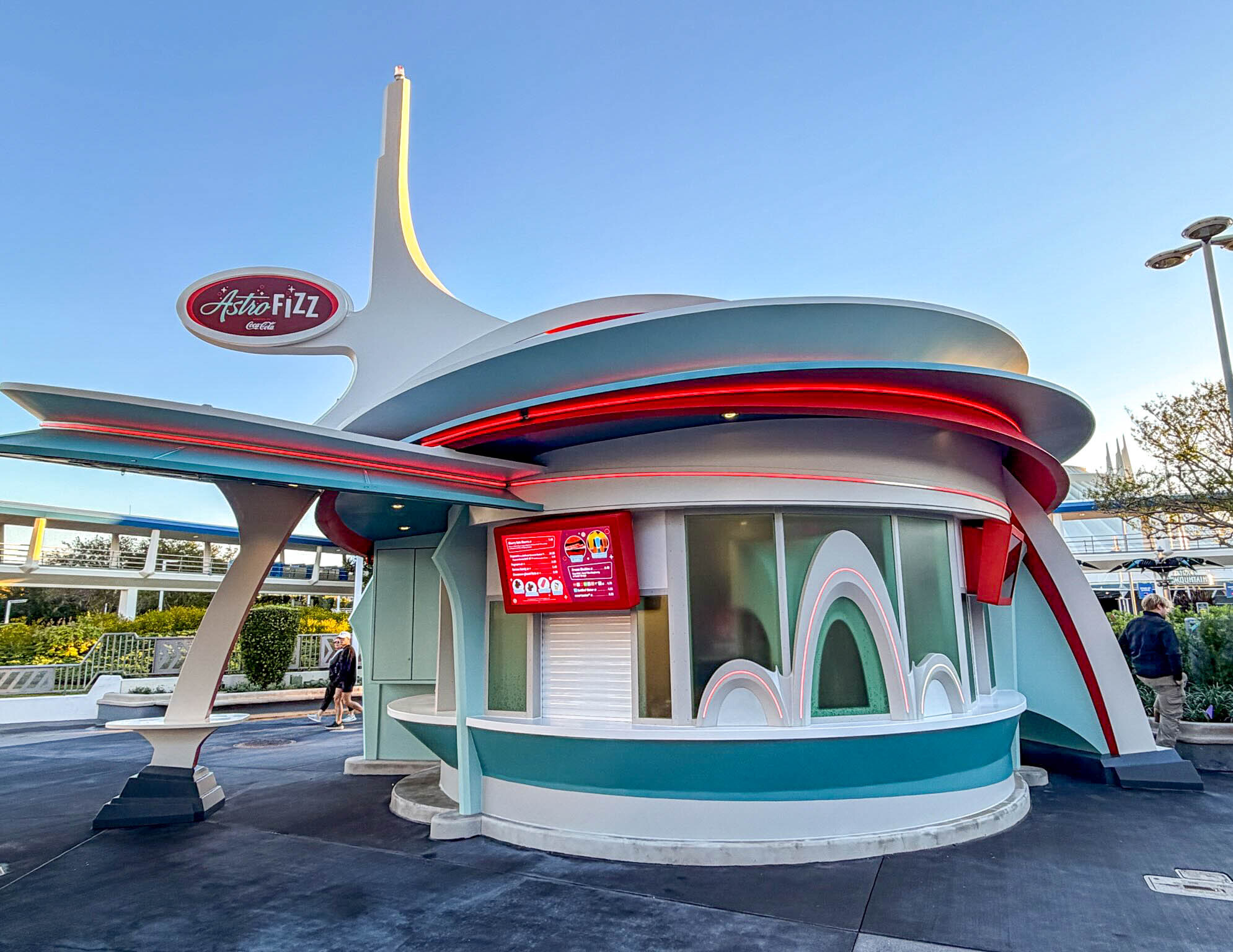 Surprise! AstroFizz Has Opened at Magic Kingdom (With the New Cherry Cola Churro!) Post Image