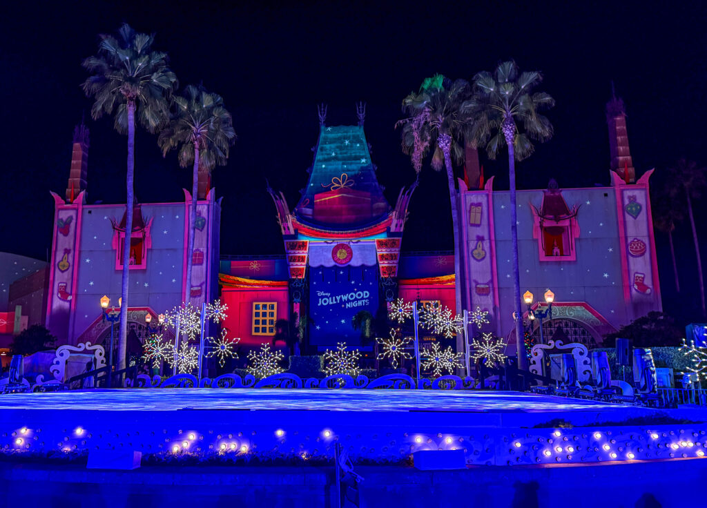 The GIANT Christmas Tree &amp; More Holiday Decor Arrive at Disney’s Grand Floridian Resort! Post Image