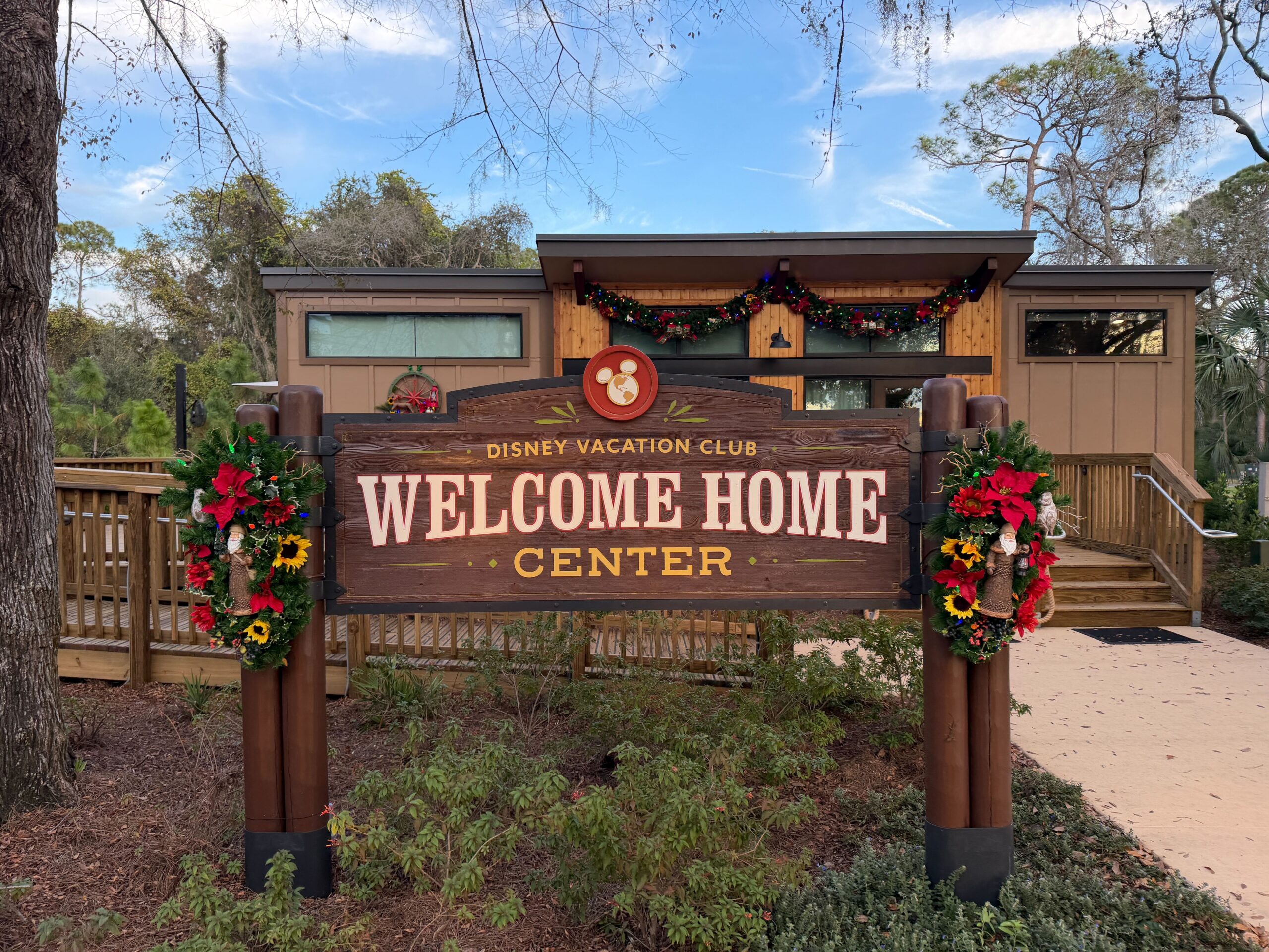 Rustic and Cozy Holiday Decor Arrives at Fort Wilderness! Post Image