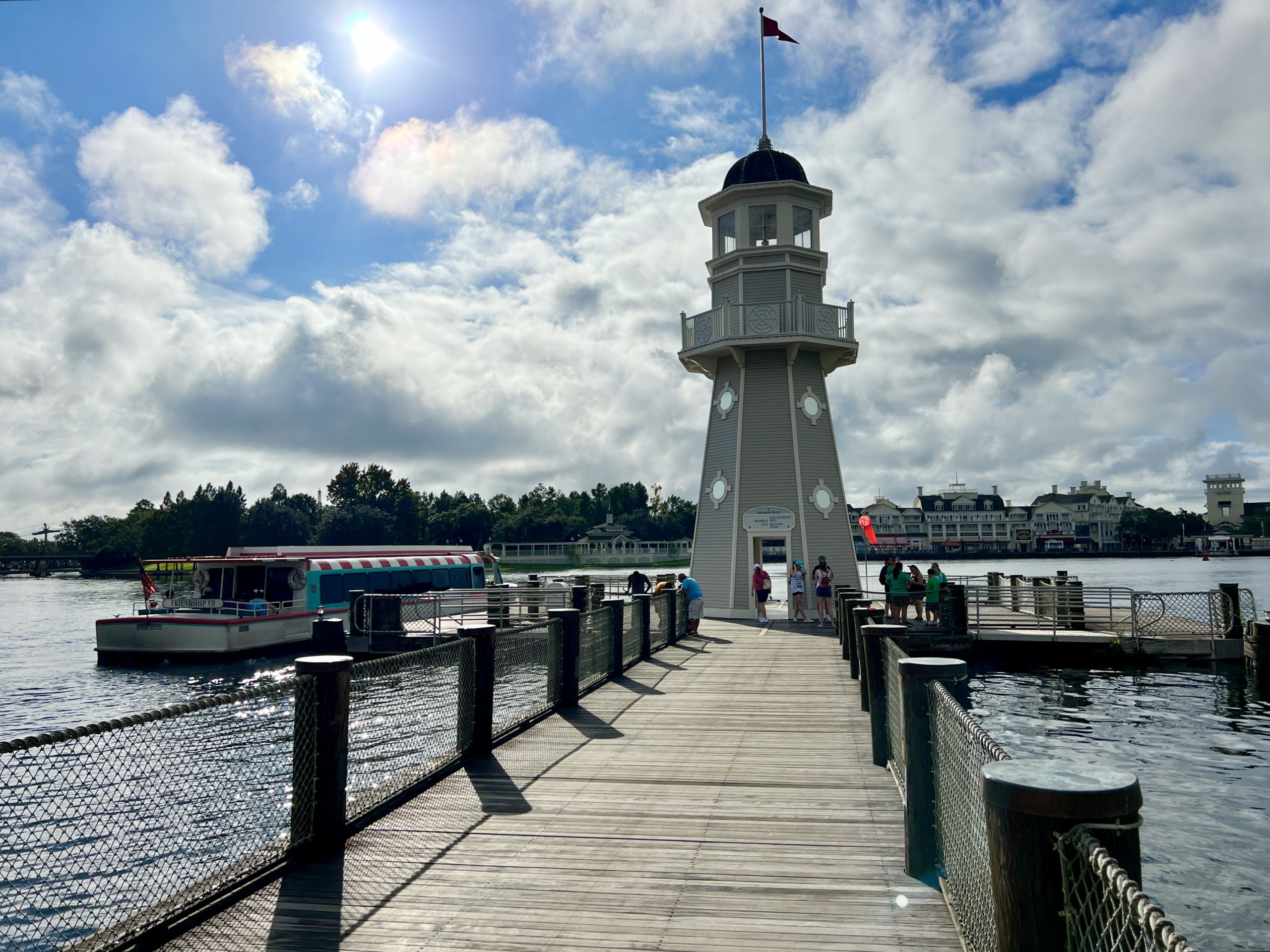 Yacht Club vs. Beach Club: The Ultimate Side-by-Side Resort Guide Post Image