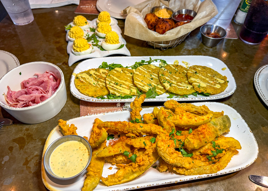 Full Guide to the Best Bread Services in Disney World Post Image