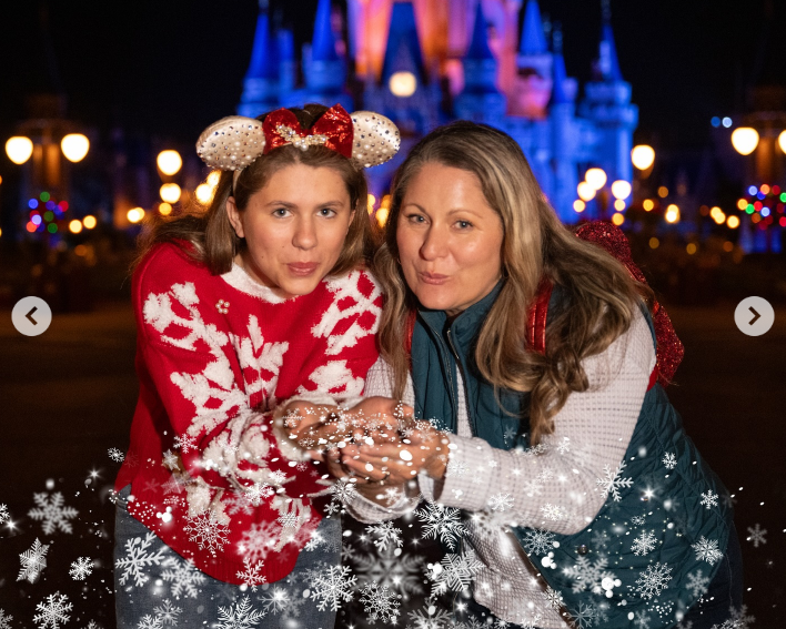 Festive PhotoPass and Magic Shots At Mickey’s Very Merry Christmas Party Post Image