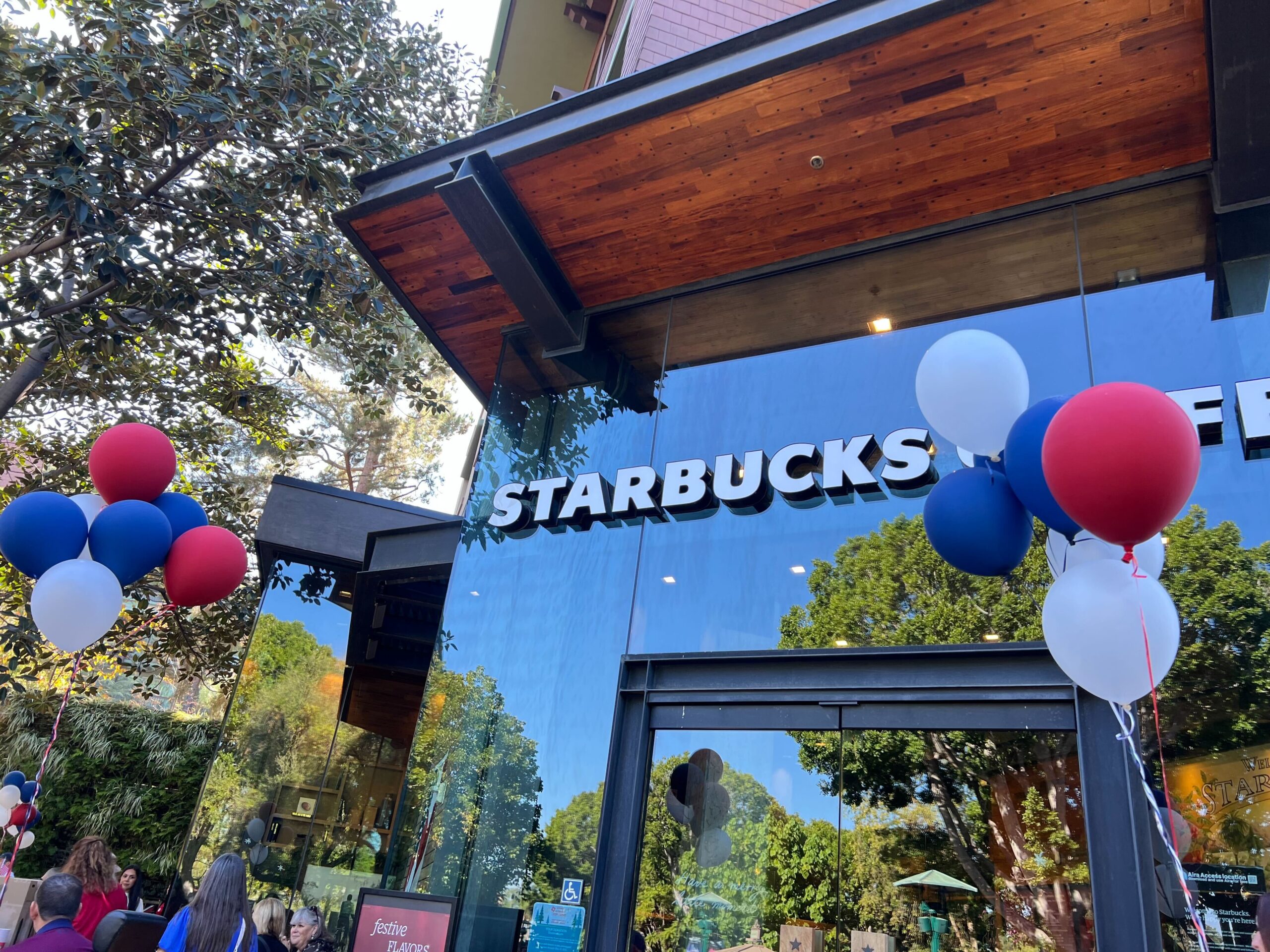 Heroes &amp; Veterans Day Event Hosted by Starbucks Downtown Disney This Weekend Post Image