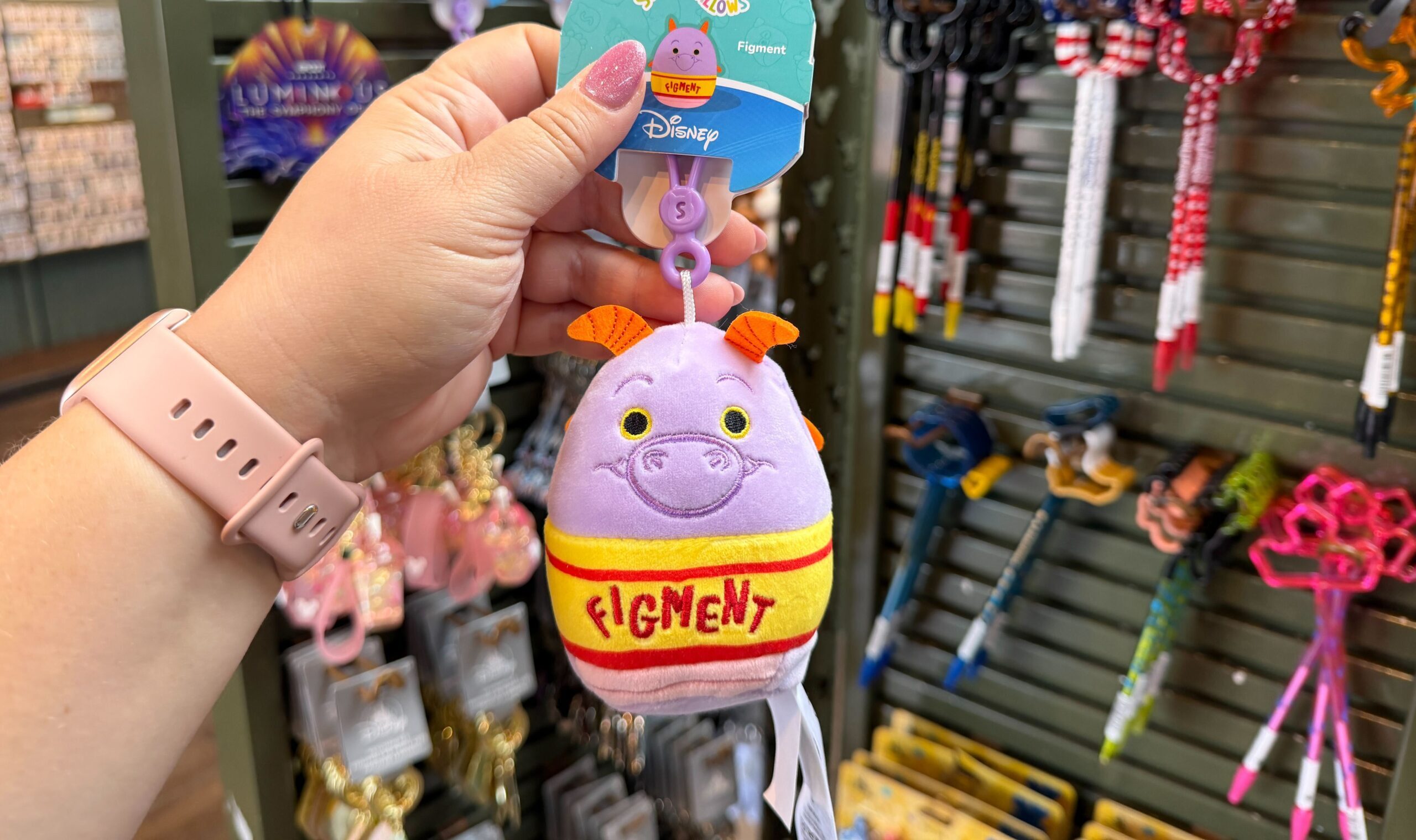 Add Some Charm to Your Bag With Disney World’s NEW Keychains! Post Image