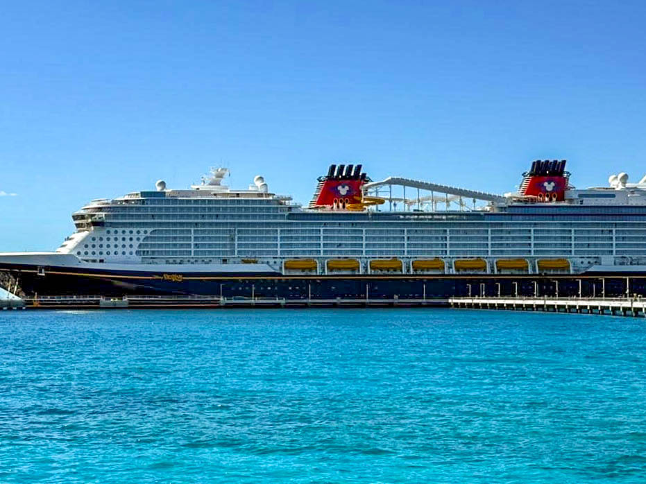 Disney Cruise Line Introduces New “Sail Away Gifts” Feature Post Image