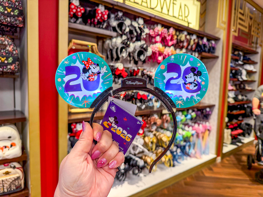 New Classic Disney Character Keychains Arrive in Hollywood Studios Post Image