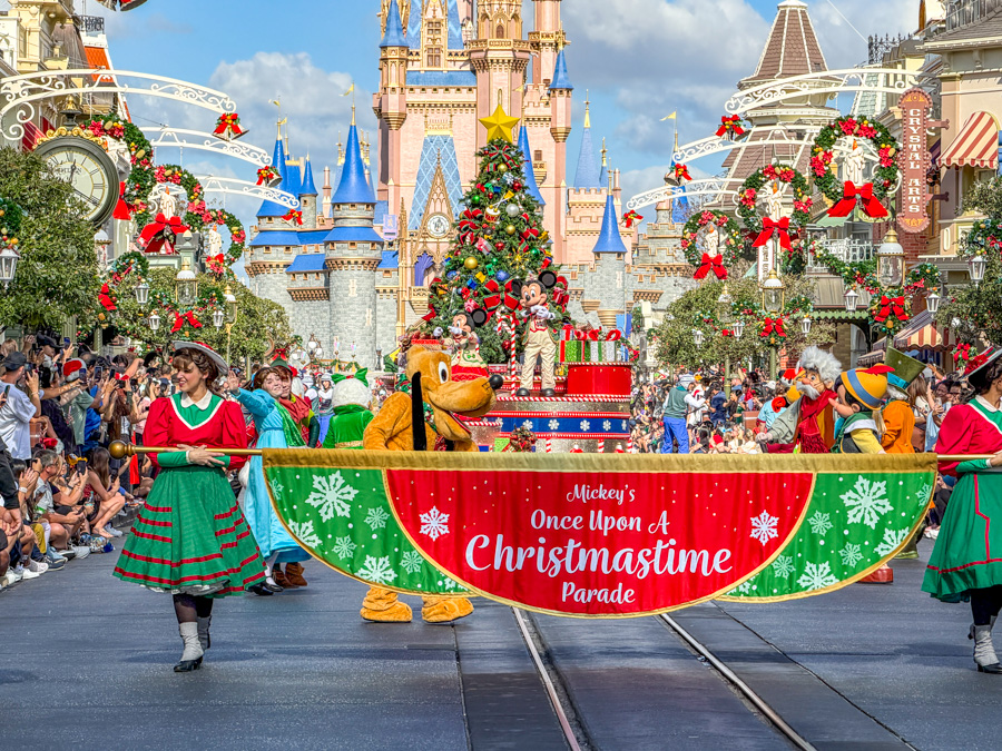 AAA Predicts Record Holiday Travel Surge With Orlando a Top Destination Post Image